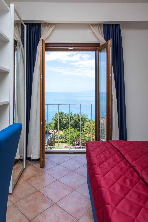 Hotel Martino Маратеа Екстериор снимка