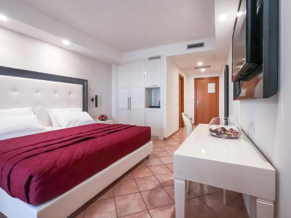 Hotel Martino Маратеа Екстериор снимка
