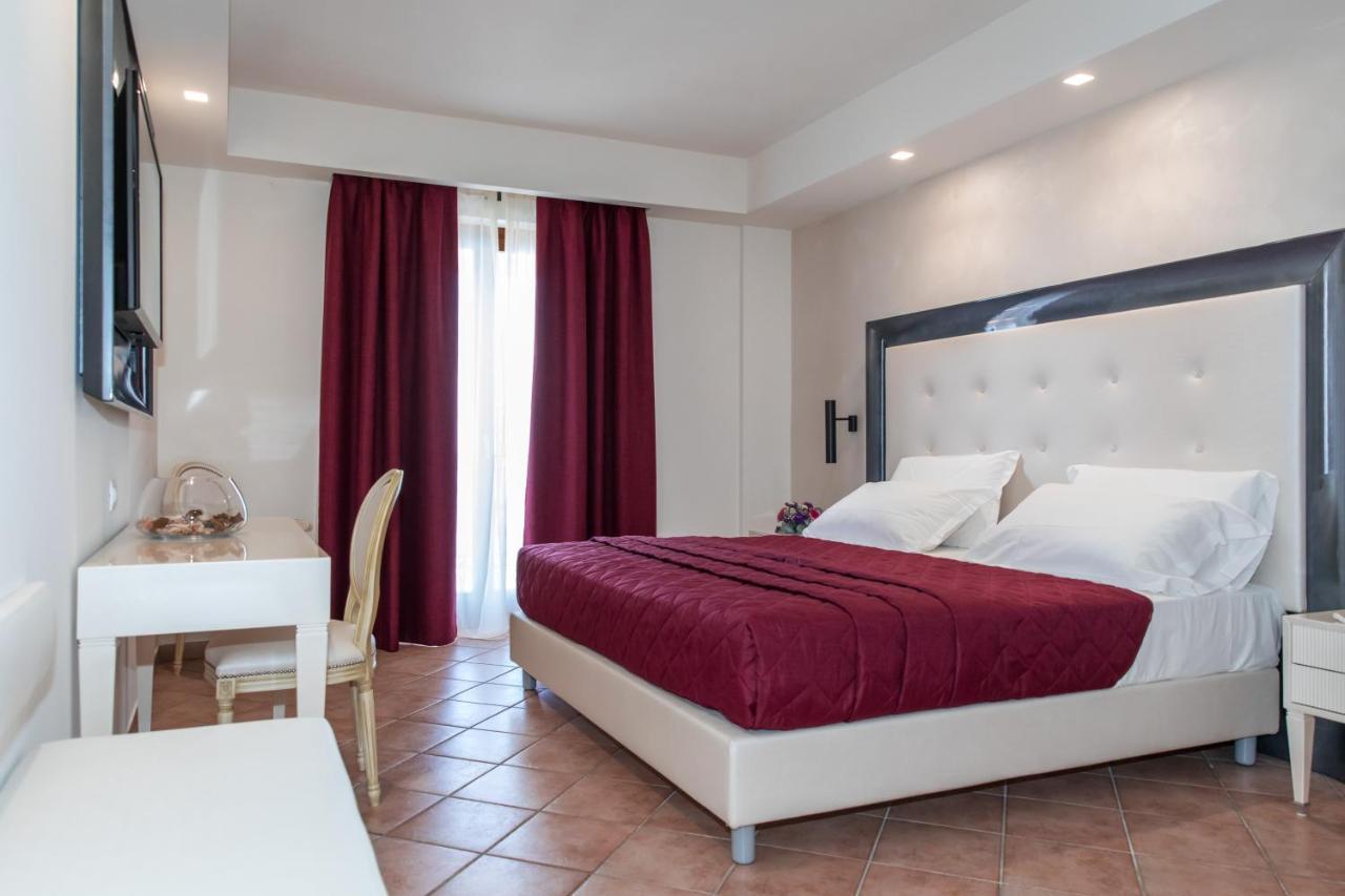 Hotel Martino Маратеа Екстериор снимка